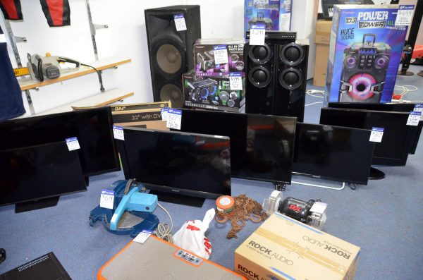 Used Electronics for Cash at Second Hand Shop
